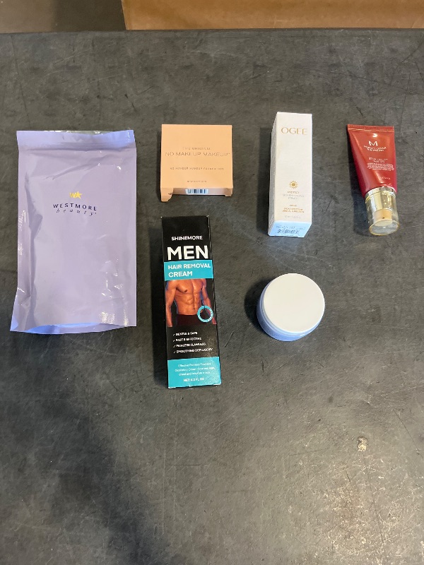 Photo 1 of 6 Items of USED makeup