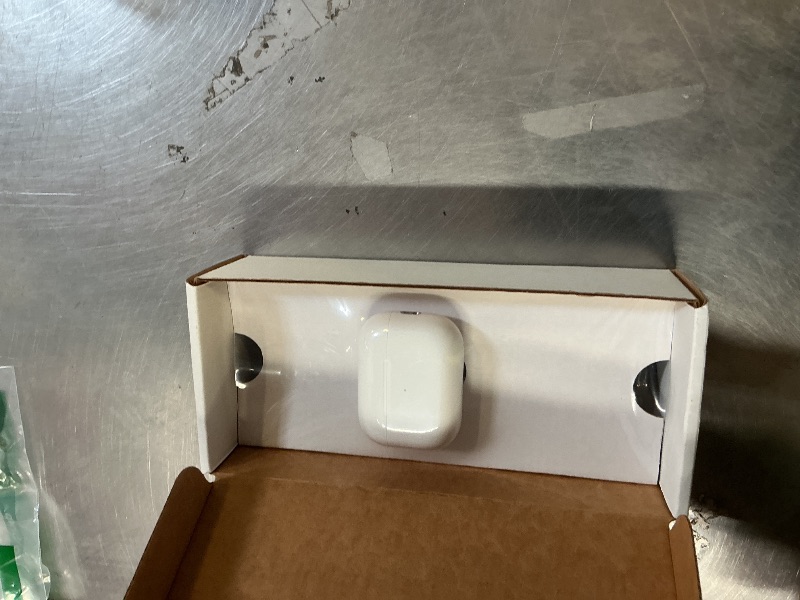 Photo 1 of Apple AirPods Pro (2nd generation) with MagSafe Charging Case (USB-C) (Renewed)
