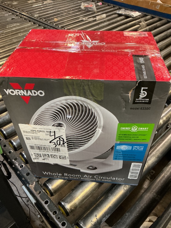 Photo 1 of Vornado 633DC Energy Smart Medium Air Circulator Fan