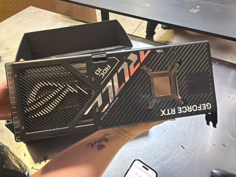 Photo 1 of ASUS ROG Strix GeForce RTX 4090 BTF OC Edition Gaming Graphics Card