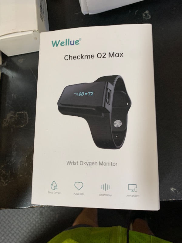 Photo 1 of Wellue Wrist Pulse Oximeter - Bluetooth SPO2 Monitor