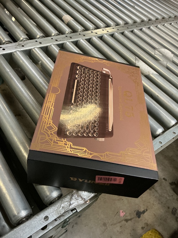 Photo 1 of YUNZII QL75 Retro Typewriter Hot Swap RGB Keyboard (Wood, Onyx Switch)