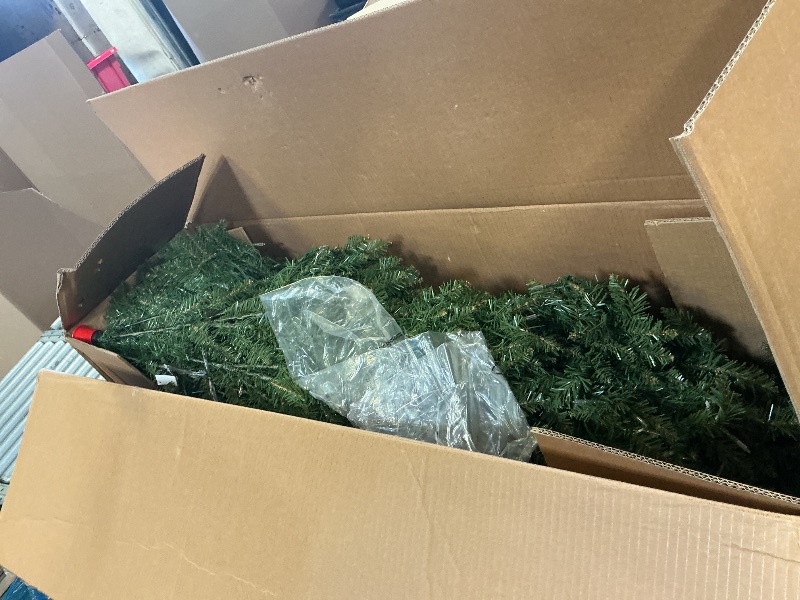 Photo 1 of National Tree Company 6ft Pre-Lit Dunhill Fir Artificial Christmas Tree
