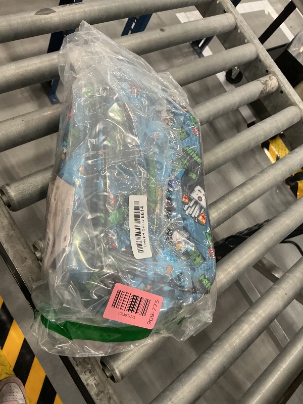 Photo 1 of Get Trend Minecraft Lunch Bag