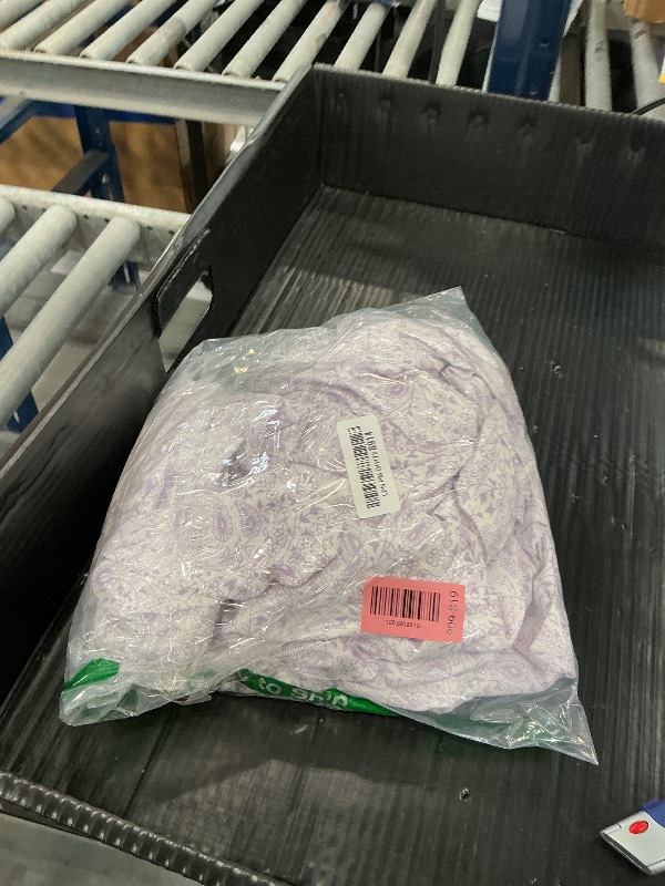 Photo 1 of Amazon Basics Twin XL Sheet Set