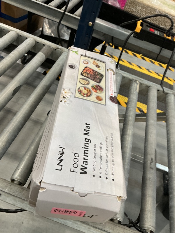 Photo 1 of LNNIW Food Warming Mat