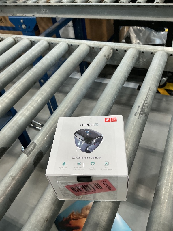 Photo 1 of Wellue O2Ring-S Continuous Blood Oxygen Monitor