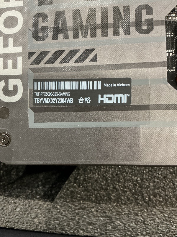 Photo 1 of ASUS TUF Gaming GeForce RTX 5090 Graphics Card