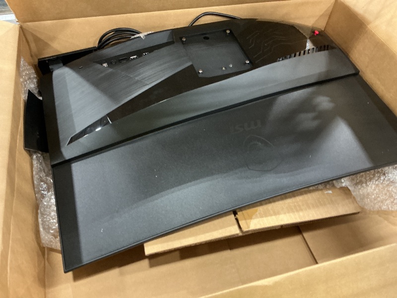 View 3 of MSI MAG 321CUPDF 32" UHD 160Hz Gaming Monitor