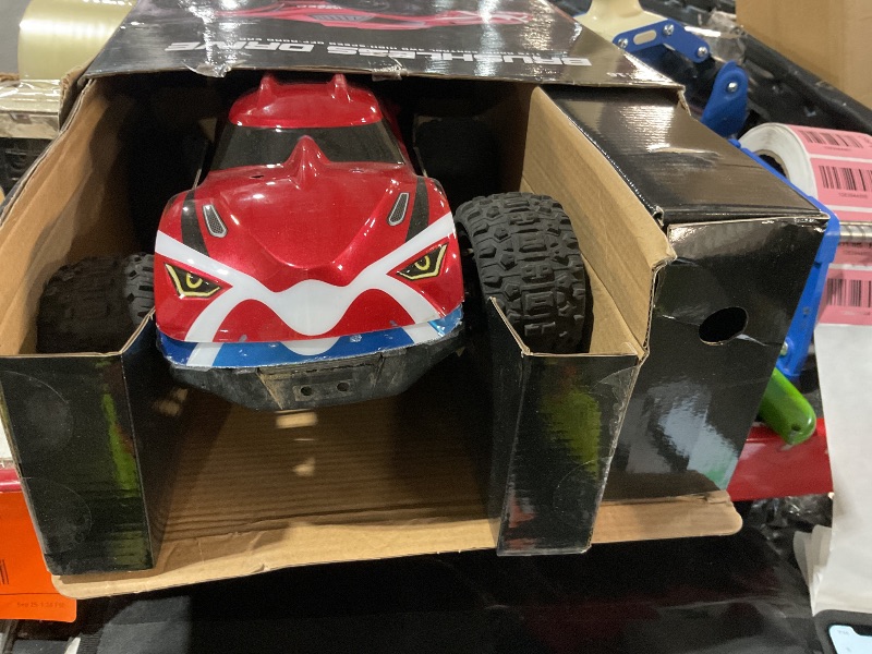 View 3 of ***MINOR DAMAGE***
ValueTalks 1/16 Brushless RC Truck (64km/h)