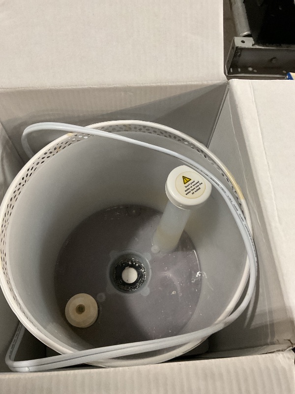 View 4 of ***MINOR DAMAGE***
BlueHills 2500ML XL Essential Oil Diffuser