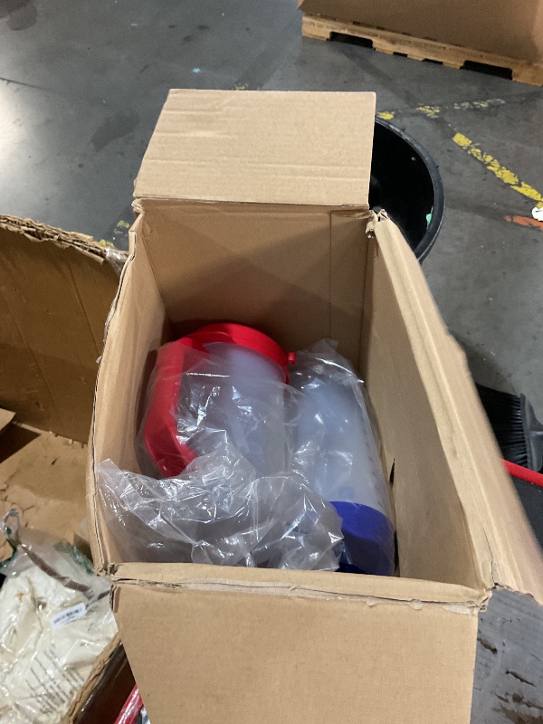 View 2 of ** only comes with two **
Kritkin 32 oz Hospital Cup with Straw Lid, Red and Blue, 4 Pcs