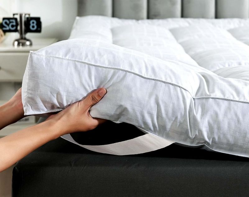 View 1 of ***STOCK PHOTO FOR REFERENCE ONLY***
WhatsBedding 5-inch Memory Foam Mattress Topper Queen