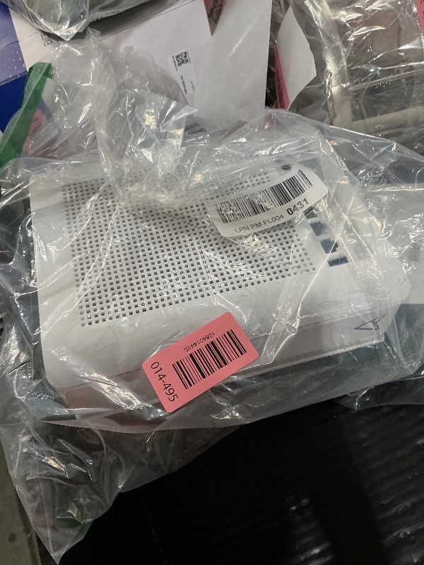 Photo 1 of ***NO POWER CORD***
ASUS ZenWiFi BQ16 Pro Quad-Band WiFi 7 Mesh Router, up to 8000 sqft, 10G Ports Each, Smart Home Master with Multi-SSID, VPN & Parental Controls, Subscription-Free Security, AiMesh ***ONLY ONE***