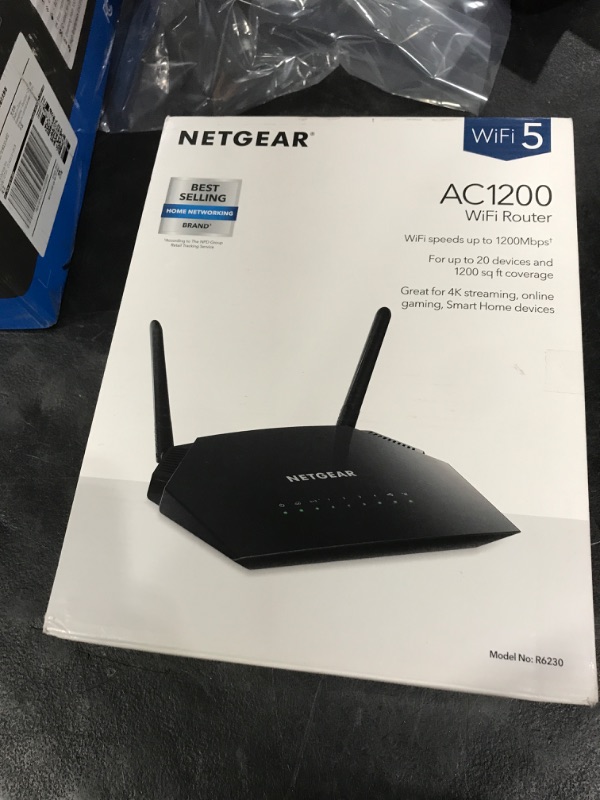Photo 1 of NETGEAR R6230 WiFi Router - AC1200 Dual Band Gigabit