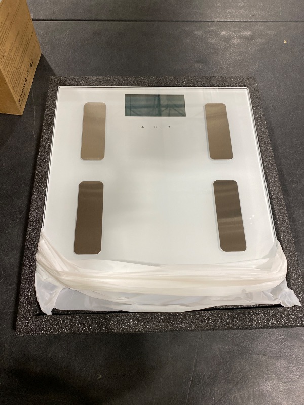Photo 1 of Wyze Smart Scale Ultra BodyScan with Handle – Wi-Fi & Bluetooth Body Composition Scale for Weight, BMI, Body Fat, Muscle Mass, and Segmental Measurement, 400 lbs, WhiteLPNPMGJ8125964
