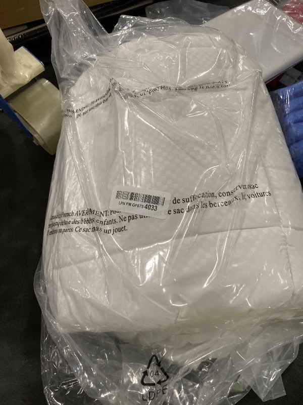 Photo 1 of MATBEBY Twin XL Mattress Pad