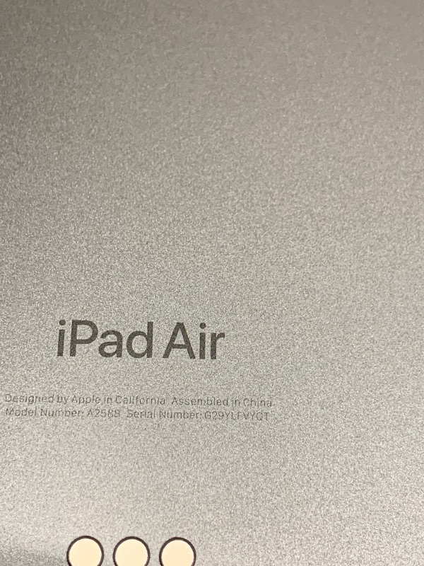 Photo 1 of Apple iPad Air (5th Gen) M1 Chip Tablet