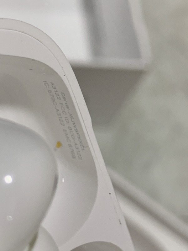 Photo 1 of Apple AirPods Pro 3 Wireless Earbuds