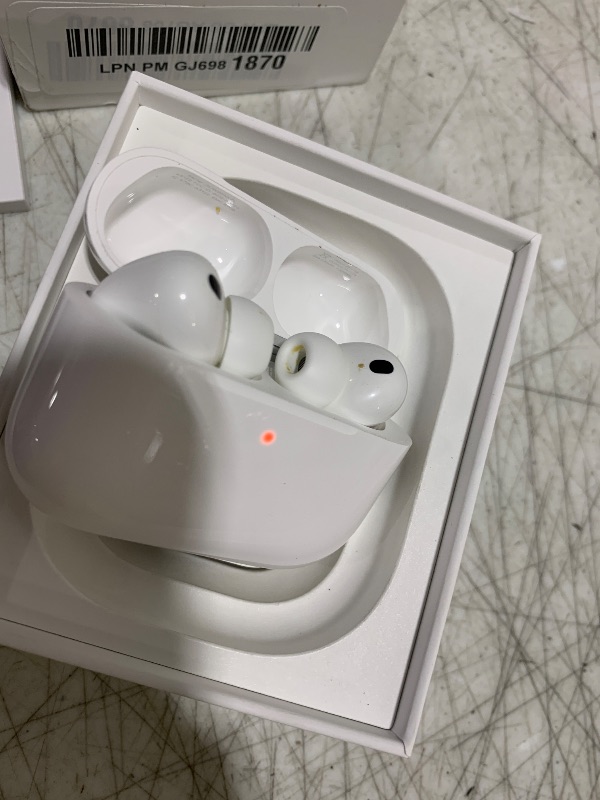 Photo 1 of Apple AirPods Pro 3 Wireless Earbuds
