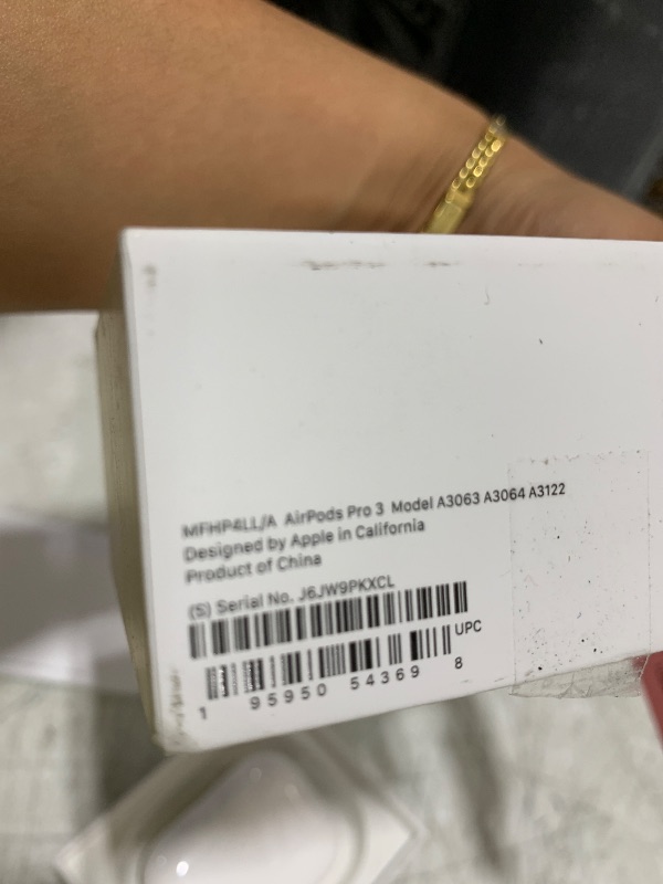 Photo 1 of Apple AirPods Pro 3 Wireless Earbuds