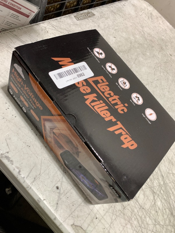 Photo 1 of G-Jyuncyou 2-Pack Electric Rat & Mouse Traps
