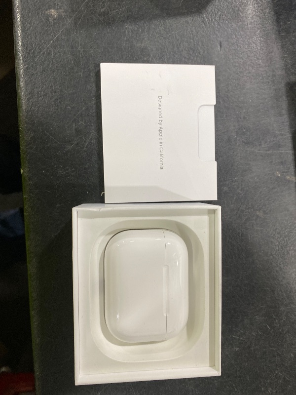 Photo 1 of Apple AirPods Pro 3 Wireless Earbuds