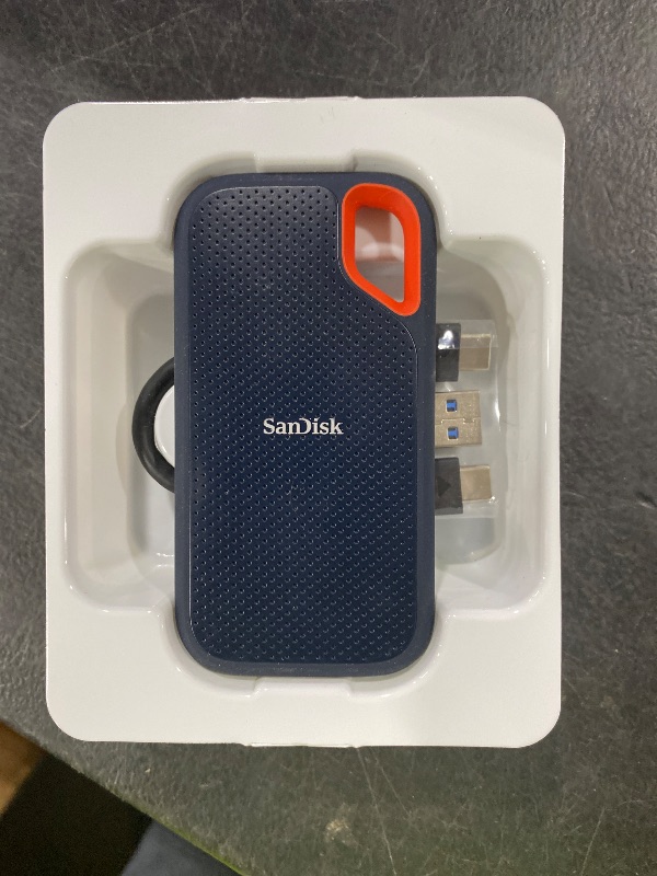Photo 1 of SANDISK 2TB Extreme Portable SSD