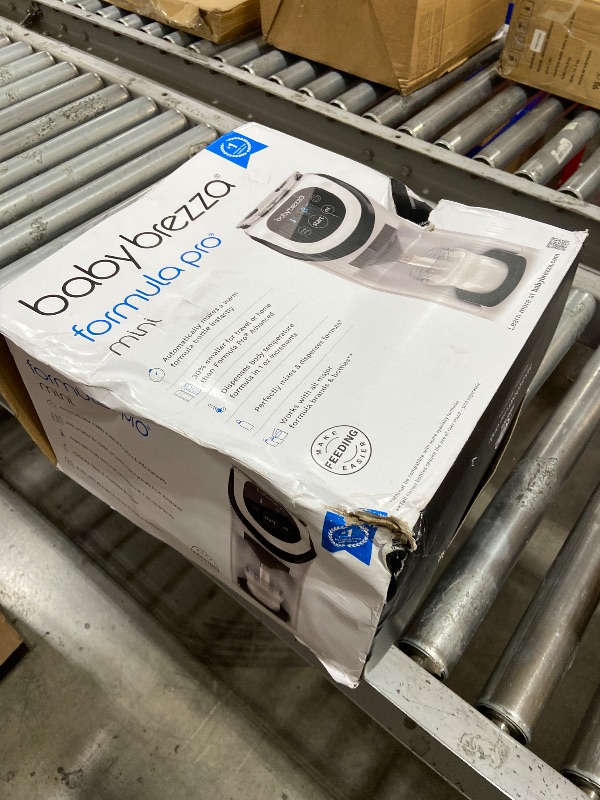 Photo 1 of Baby Brezza Formula Pro Mini Formula Maker