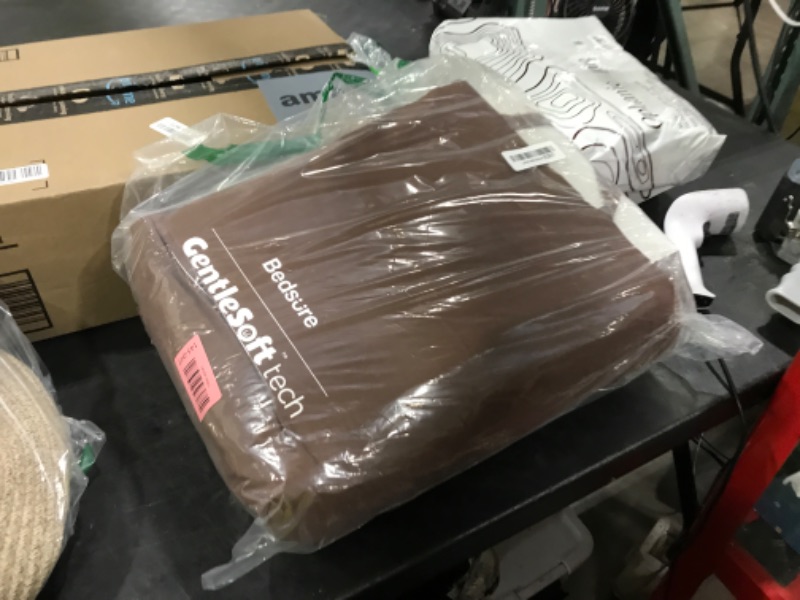 View 2 of Bedsure PureWoven 3 Pieces 100% Cotton Waffle Duvet Cover Set, Queen, Brown