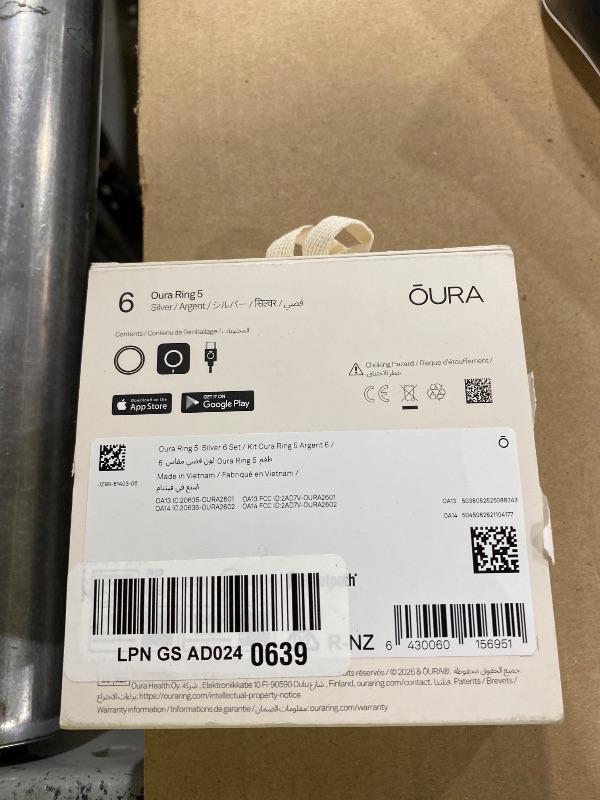 Photo 1 of OURA Ring 5 Smart Ring - Silver - Size 6