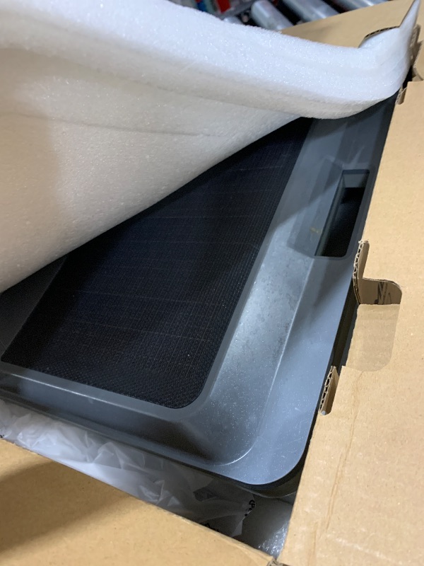 Photo 1 of WAVIO Solar Robotic Pool Skimmer Cleaner