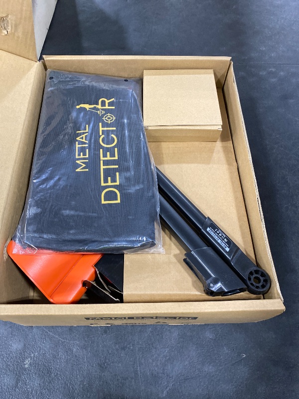 Photo 1 of MAG CRUISE DD90 Metal Detector Set