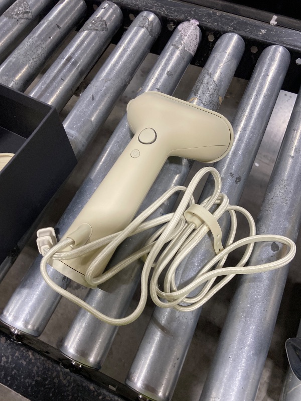 Photo 1 of Steamery Cirrus 3 Handheld Clothes Steamer