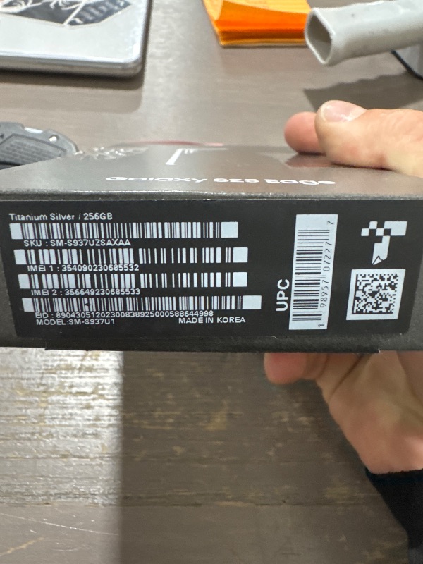 Photo 1 of Samsung Galaxy S25 Edge 256GB Titanium Silver