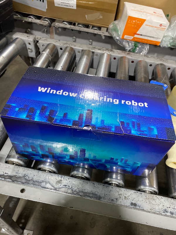 Photo 1 of Anminto Automatic Window Cleaning Robot