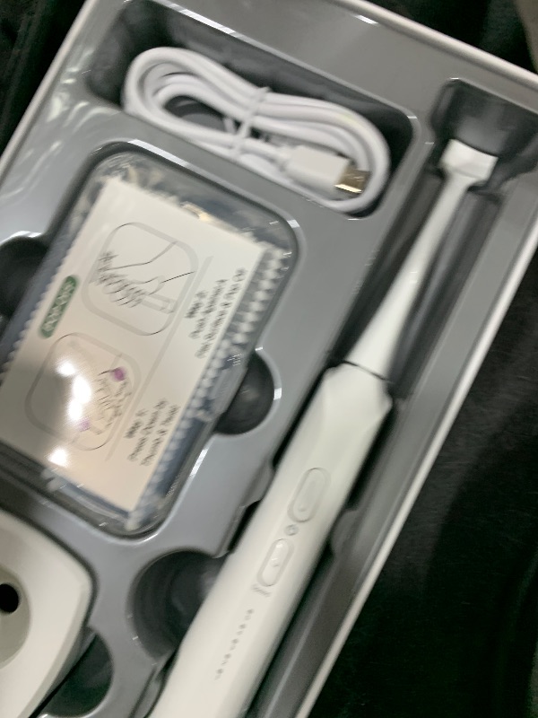 Photo 1 of OILSAO Electric Flosser White