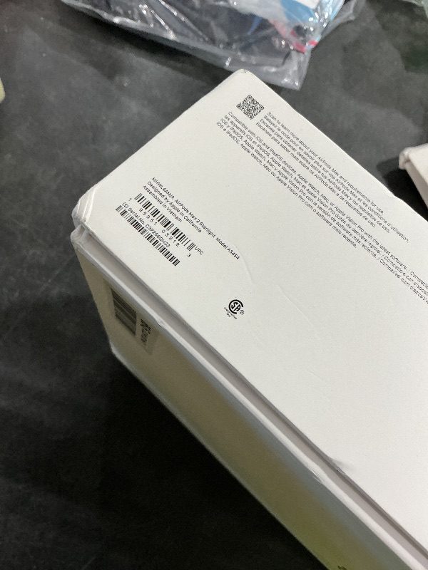Photo 1 of Apple AirPods Max 2 Wireless Over-Ear Headphones - Starlight
