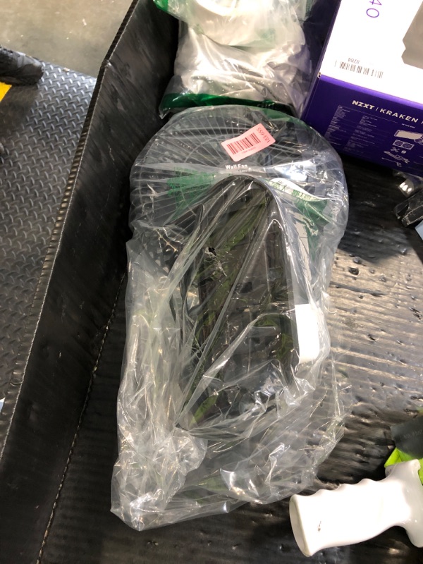 Photo 1 of [SOLD FOR PARTS] [NON FUNCTIONAL] ZEWOO 10 Inch Wall Mount Fan
