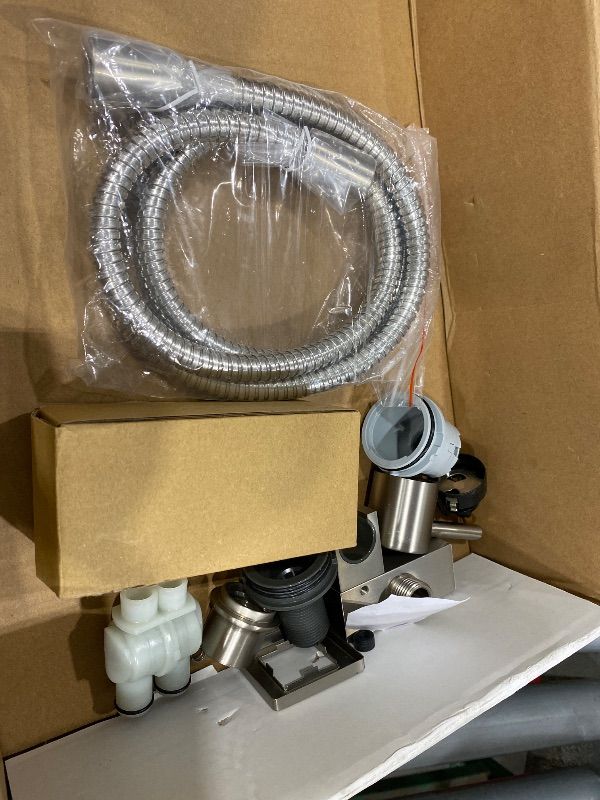 View 3 of [SOLD FOR PART ONLY, SEE 2ND PICTURE] DELTA Modern Shower System Faucet Set