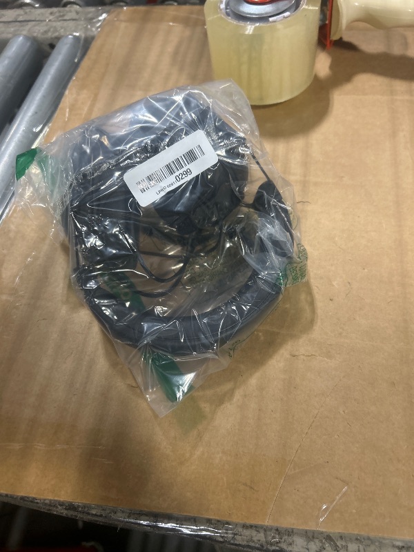 View 2 of [The right speaker doesn’t work] Razer BlackShark V2 X Wired Gaming Headset