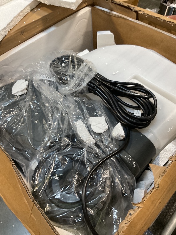 Photo 1 of ** NEW ** Dapper Commercial Carpet and Upholstery Extractor Cleaning Machine with Steam, Spray-Vacuum, Blower & Mite Remover. — Designed for Deep Cleaning. Dual Separate Circuit Power Cords