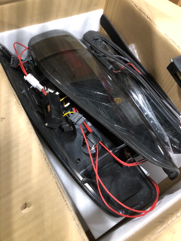 Photo 1 of ***BROKEN, SOLD FOR PARTS*** Suiwtaa All-in-One LED Tail Light + 3rd Third Brake Cargo Lamp for Chevy Colorado(2004-2012), GMC Canyon(2004-2012).Upgraded Version Rear Taillight and High Mount Stop Light Assembly