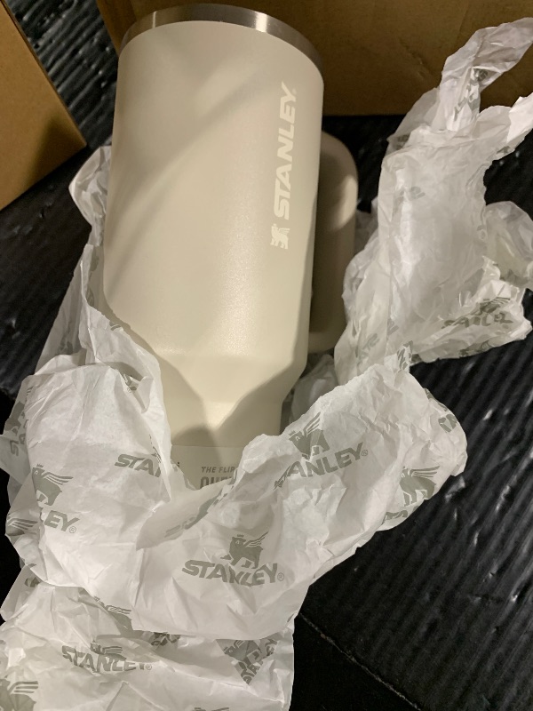 Photo 1 of *****the container without a lid*****STANLEY Quencher ProTour 40 oz Tumbler*****the container without a lid*****