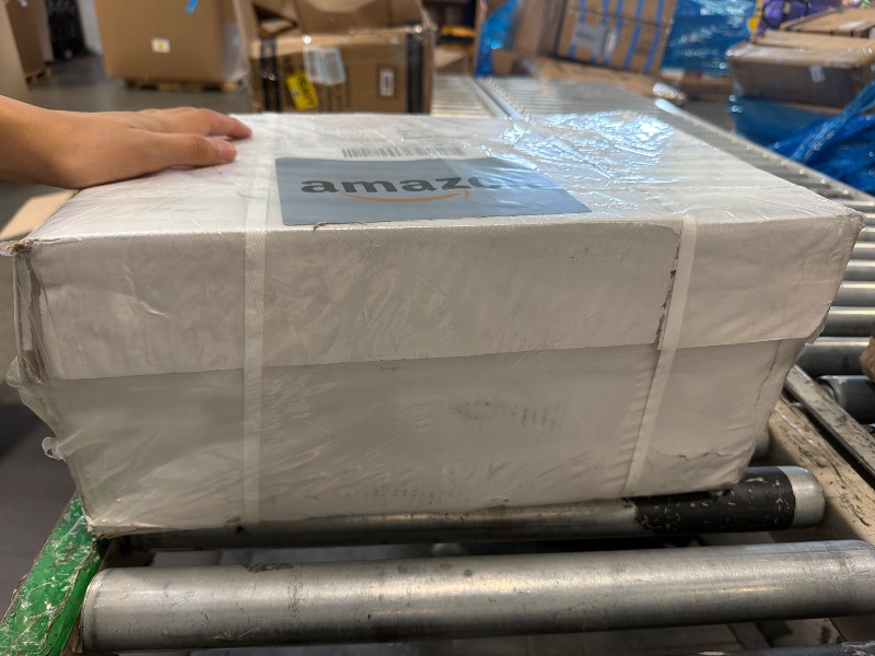 Photo 1 of ***FACTORY SEALED***Special Buy Multipurpose Copy & Printer Paper, Letter Size 8.5" x 11", 20 lb, 92 Bright, White, 500 Sheets/Ream, 8 Reams (4,000 Sheets Total)