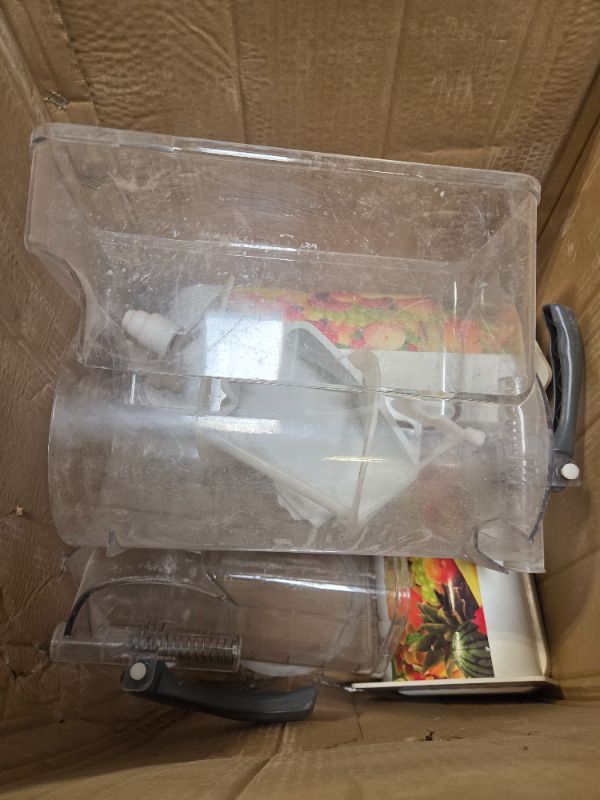 View 3 of
POWERFUL VALUE: Made for budget-conscious home cooks who need reliable daily blending. The 1000W peak motor is designed to crush ice, frozen fruit, and nuts for breakfast smoothies, protein shakes, and family meal prep.