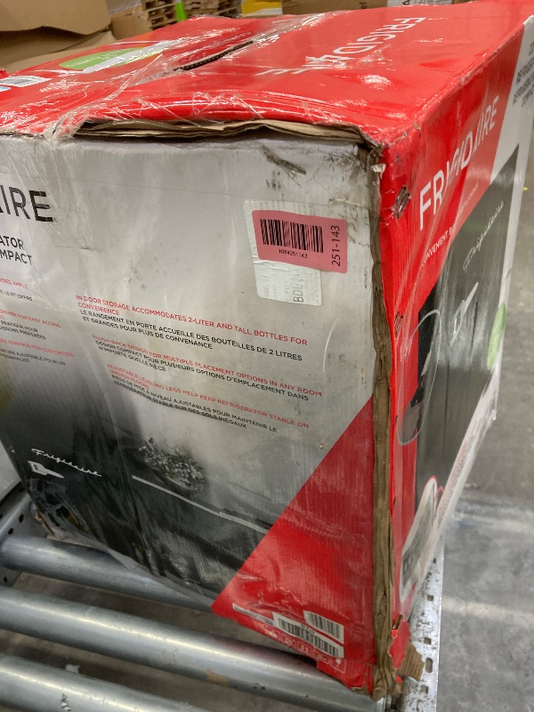 View 3 of **** PARTS ONLY ****
FRIGIDAIRE Black Retro Mini Refrigerator-Energy Saving-Adjustable Thermostat Control-Side Mounted Bottle Opener-Ideal for Dorm, Office, RV, Garage, Apartment 1.6 Cubic Feet