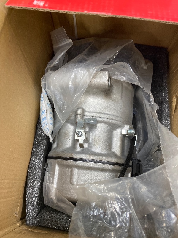 Photo 1 of *HEAVY* *Scratches* Carponents AC Compressor with Clutch for Chevy Cruze 1.8L (2012-2016)