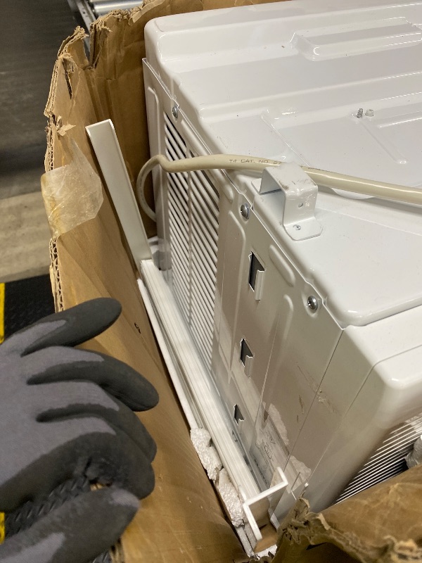 Photo 1 of *Used/minor damage* 8000 BTU Window Air Conditioner, Window AC Unit 115V Cools Up to 350 Sq.Ft, Energy Saving with Remote & App Control & Timer, Perfect for Small Bedroom or Living Room, Easy Install Kit