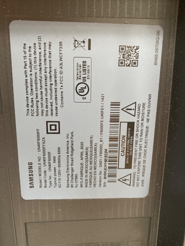 View 3 of ****** not turn on******** NO RETURN****** NO REFUND****** Samsung 40-Inch Full HD Smart TV (2025)